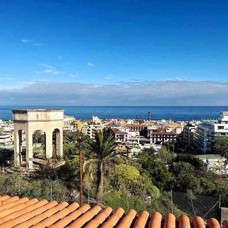 Lujosa Con Piscina Privada Villa